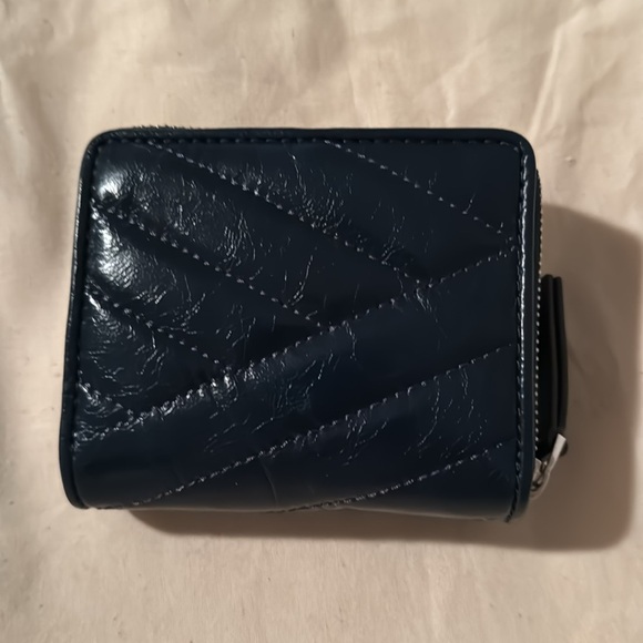 Kira Chevron Distressed Leather  Bi-Fold Wallet.  Federal Blue.  NWT. - Picture 2 of 8